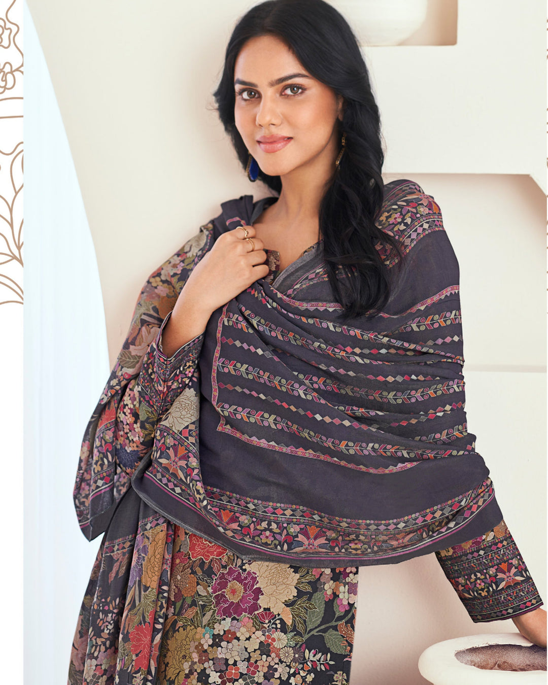 9140D-Elegant Purple Muslin Suit Set with Delicate Floral Print & Dupatta