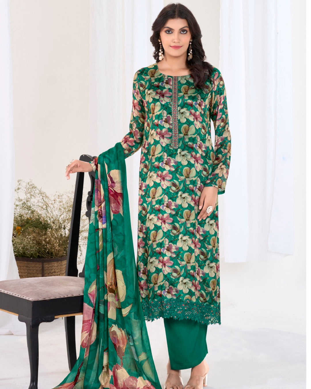 4512-Elegant Green Chinnon Suit Set with Delicate Floral Print & Dupatta