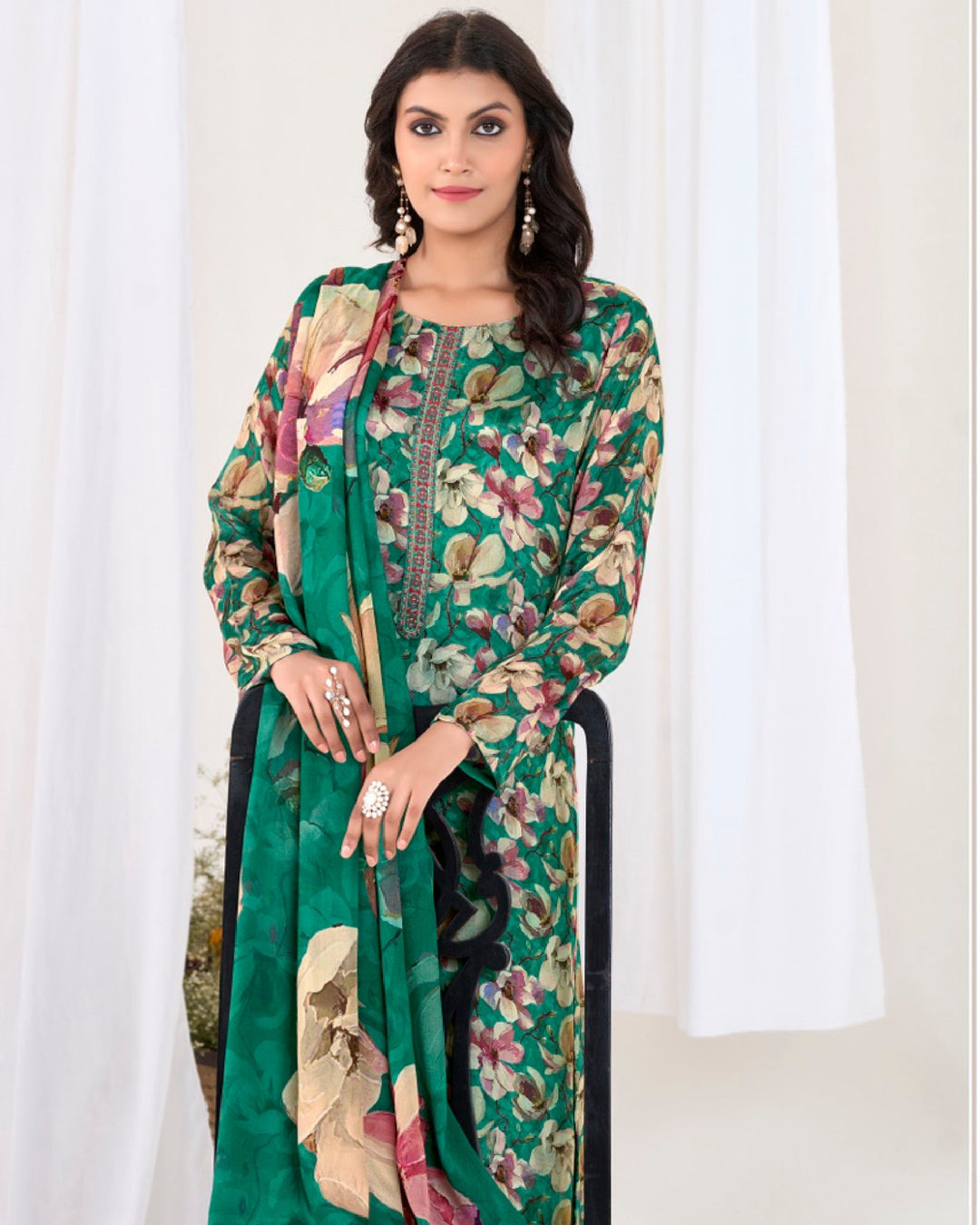 4512-Elegant Green Chinnon Suit Set with Delicate Floral Print & Dupatta