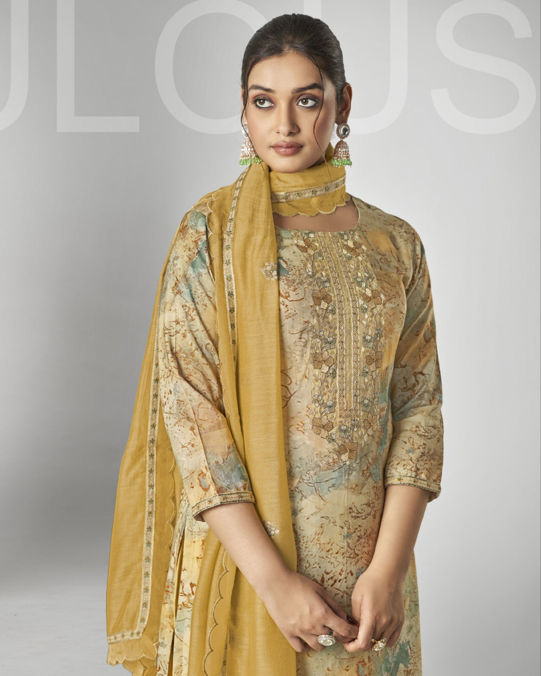 43968 - Printed Muslin Embroidered Suit With Chiffon Duppatta