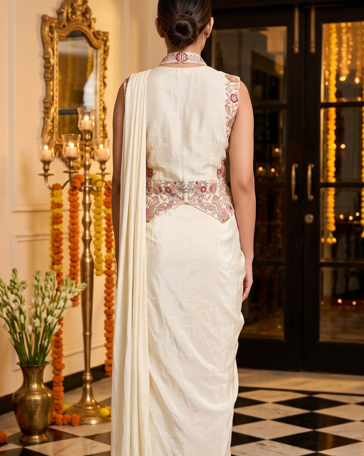Cream crepe Saree with an Embroidered corset Top (60873)