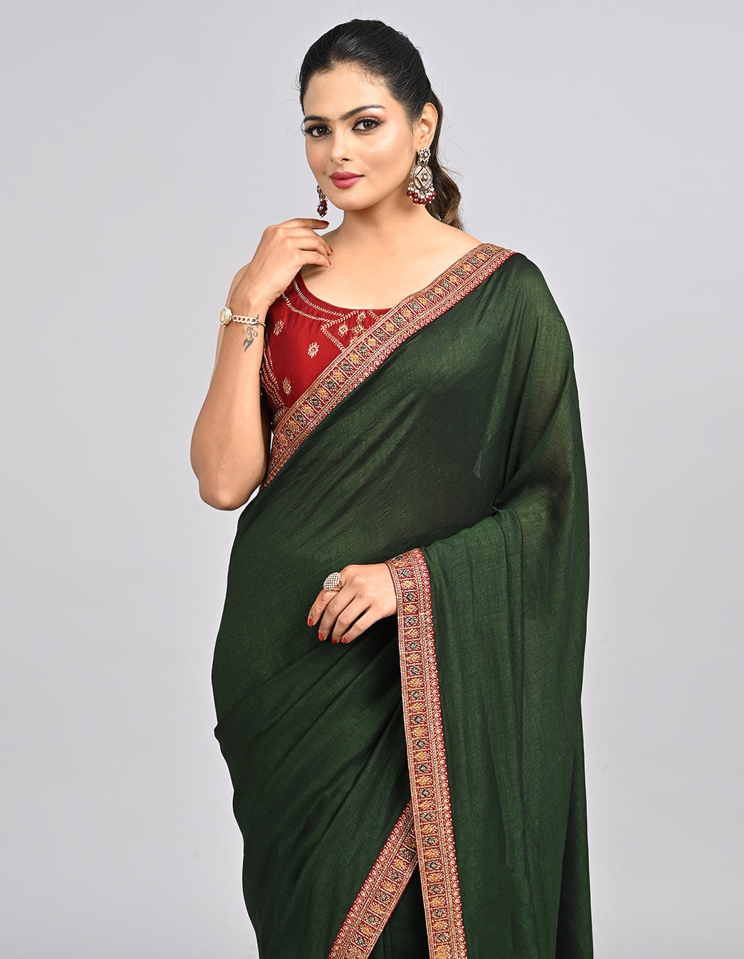 Ishra – Green Silk Saree with Zari Border & Contrast Blouse | Fazals