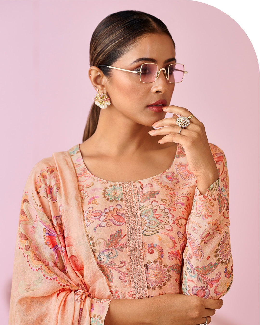 1920-Elegant Peach Muslin Suit Set with Delicate Floral Print & Dupatta