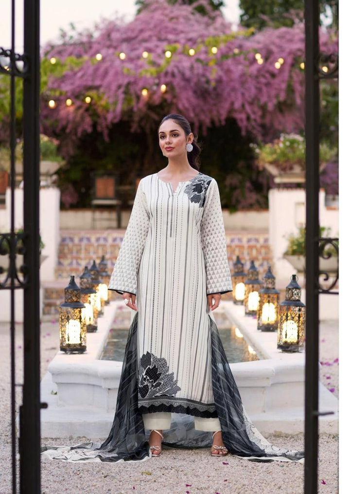 44468 - Printed Cotton Embroidered Suit With Cotton Duppatta