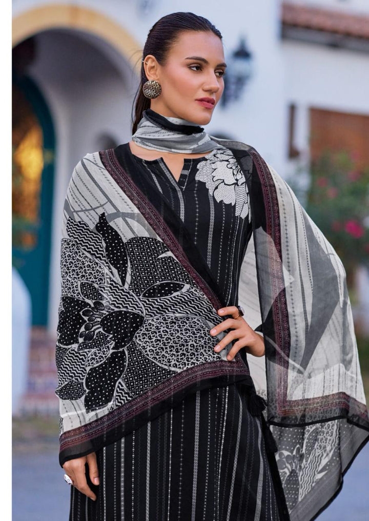 44469 - Printed Cotton Embroidered Suit With Cotton Duppatta