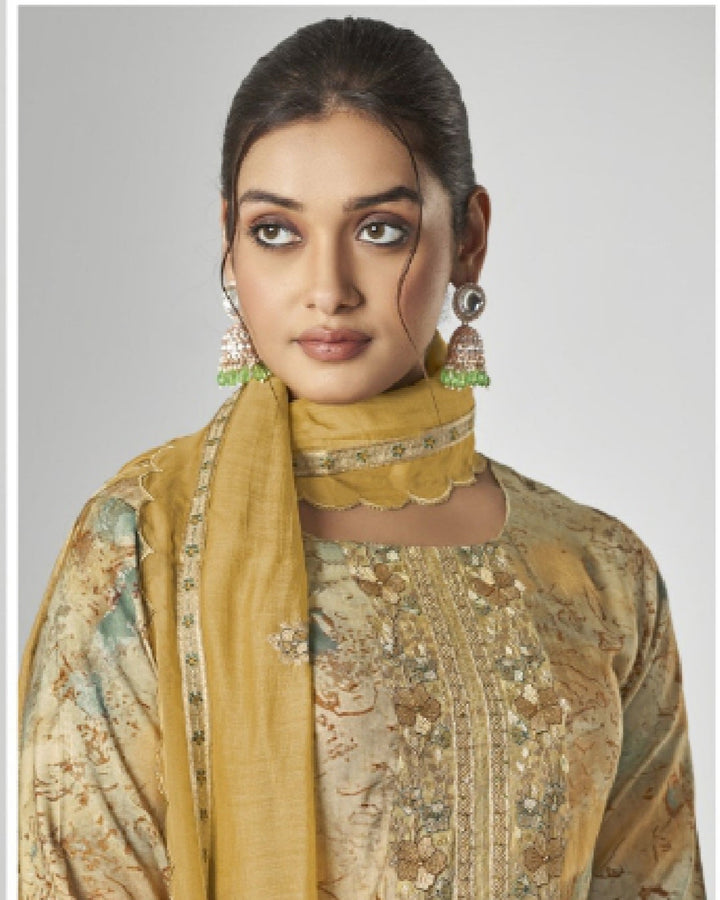 43968 - Printed Muslin Embroidered Suit With Chiffon Duppatta